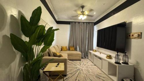 IVORY PEACEFULL Home