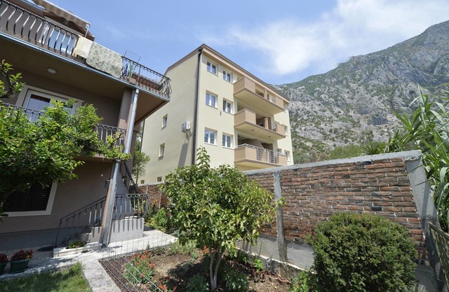 J & P Apartments Orahovac