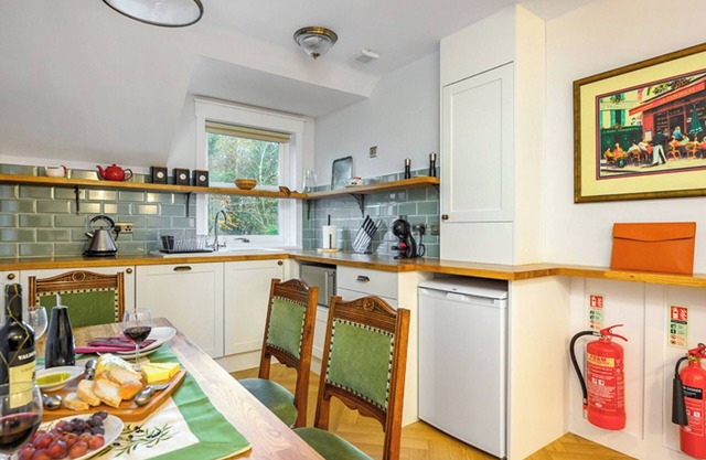 James Wilson Suite - UK49367