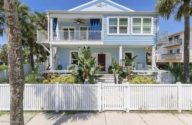 Jax Bch Cottage - Superb 3-bed/2-bath across the street from beach.