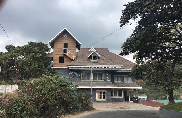 Jays Inn