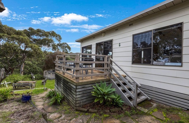 Jetty View: Bellbird Cabin - Feel a sense of nature in this rural environment