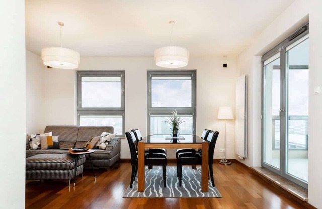 Jeziorańskiego 9 | Warsaw Apartment | One Bedroom