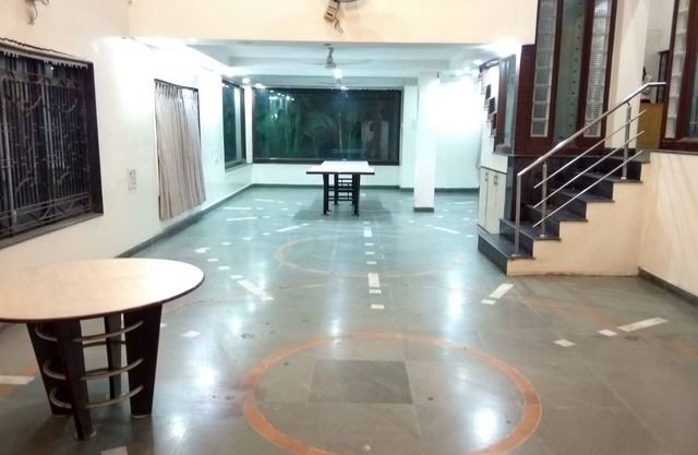 JK Rooms 122 Shaheen Lodging & Boarding