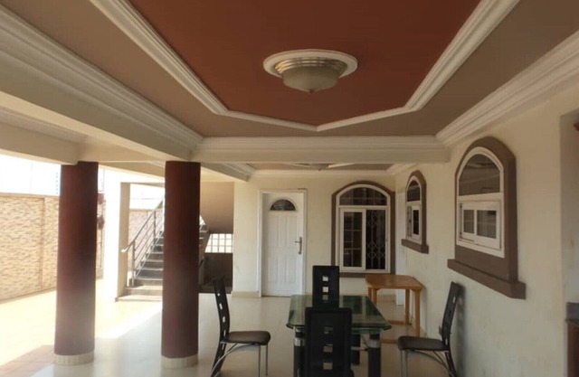 Joe Rians Luxury Apartment 3