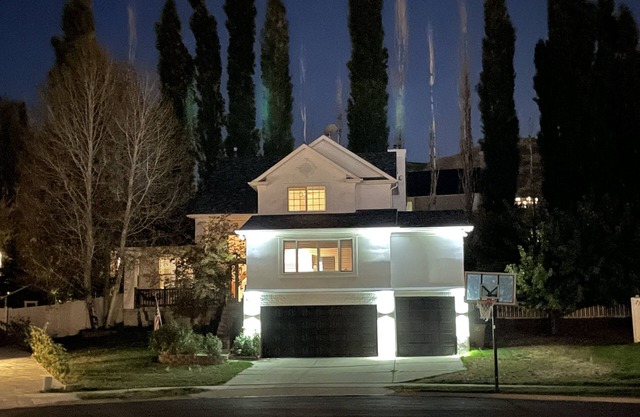 Joe's secluded retreat - Entire Basement with private entry close to Ski resorts