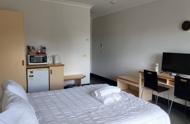 JOPEN MOTEL UNIT 4, TOP NOTCH