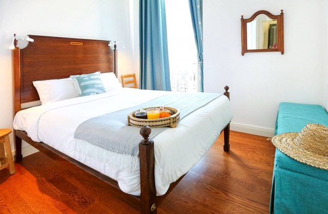 Jump Into the Lull Apartment