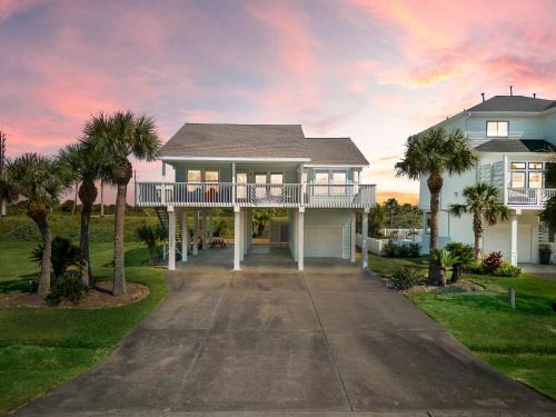 Just Right - Beach House in Pirates Beach West