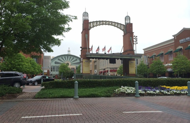 Just What You Were Looking For! 2 Spacious units. Near Gwinnett Place Mall