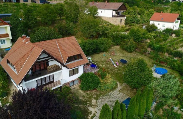 Kéktúrás-Tóra Nyíló Badacsonyi privát bérlemény