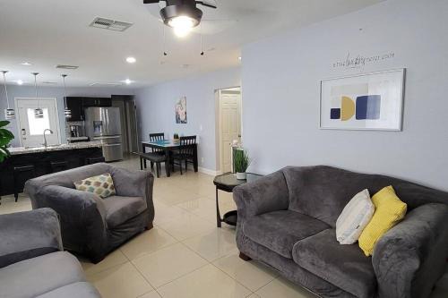 K - Fully remodeled and professionally decorated