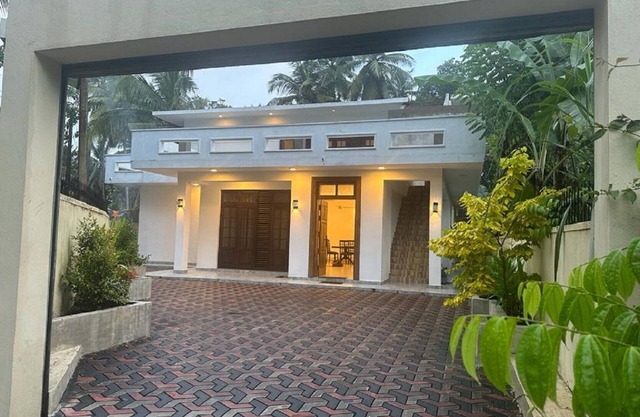 Kaduwela Layathraa