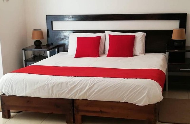 kalingchok-hotel tik top & New Family Guest House