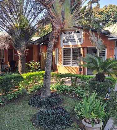 Kaps Villa and Lodge