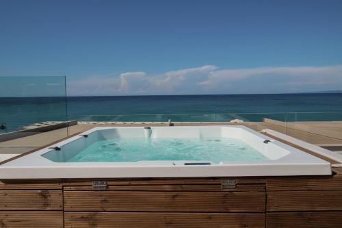 Kavo Seaside Luxury Apartment