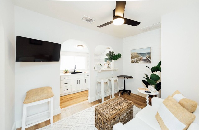 Key West charm in the heart of St. Petersburg