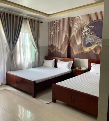 KHÁCH SẠN MlLAN