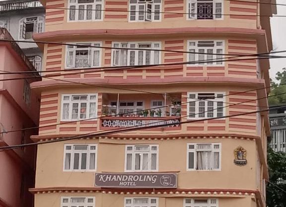 Khandroling Hotel