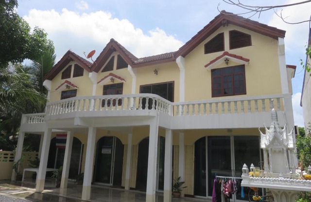 Khao Raa Mansion
