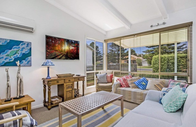 Killead On East - ultimate family beach shack