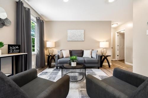 King Bed Suite, Chef's Kitchen, Fast Internet