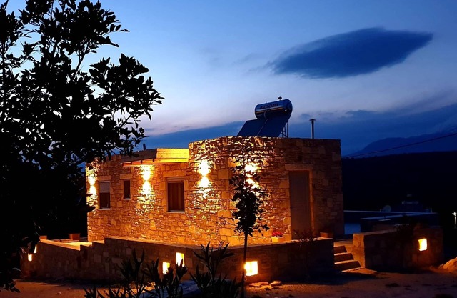 Kipos, Pano Apartment on the outskirts of Kamilari (Metochi)