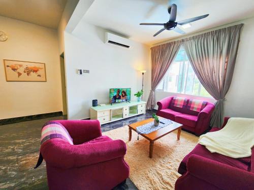 KLIA 7th Floor Pool View 4 Rooms SUITE