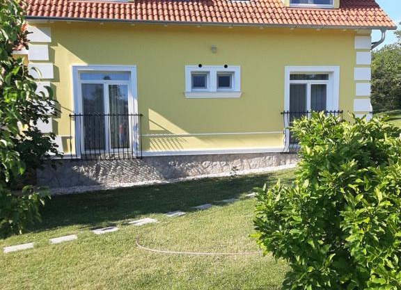 Kondics Apartmanház