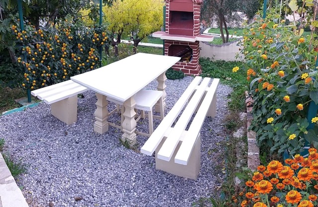 Kotor TIMI 1 - Apartment 40 meters from the beach with garden grill