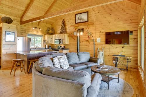 Krueger Cabin with Views in Mindoro!