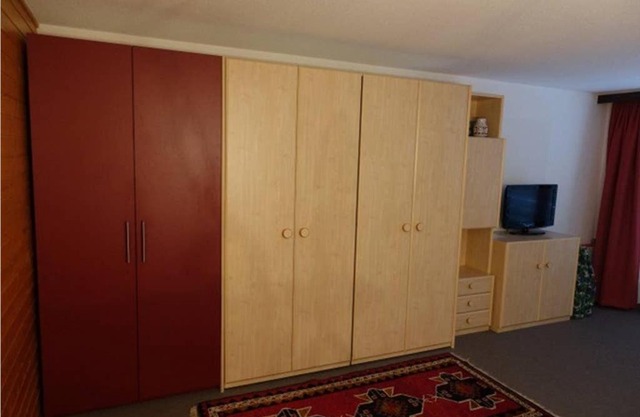 Lärchenwald 610