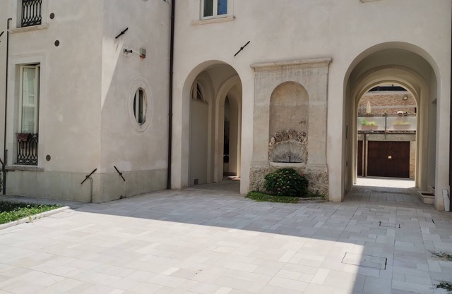 L'Aquila center for short periods - int. 8