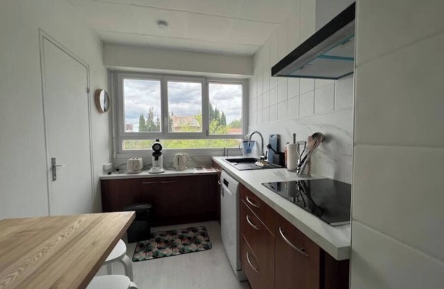 L'Escapade: Apartment with air-conditioning and balcony