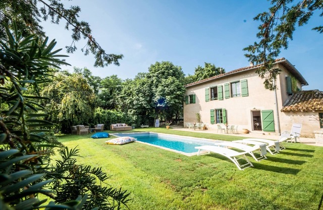 L'Hacienda Occitane- Heated pool- air conditioning