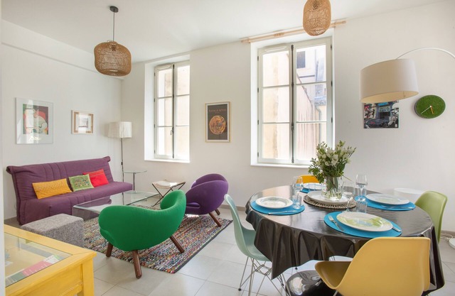 L'OLIVIER : bel appartement au calme à 2 pas du Vieux Port