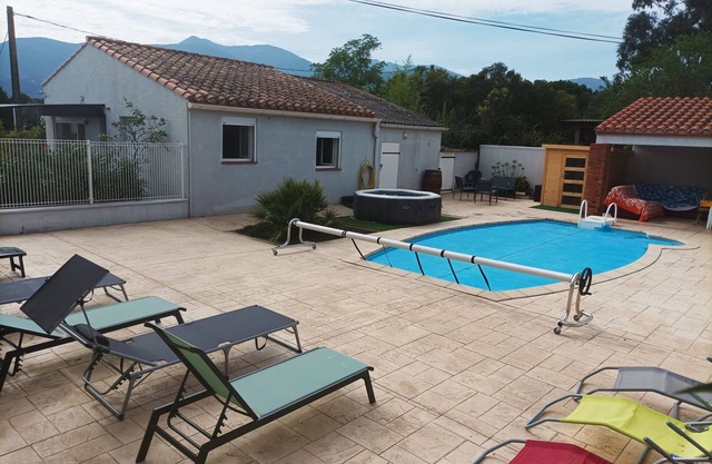 " La Céret'nitude " Avec son Coin Piscine Privé est Proche de Tous Loisirs
