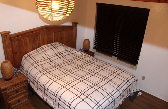 La Cabaña - A peaceful and pet-friendly chalet in Brownsville, Ca