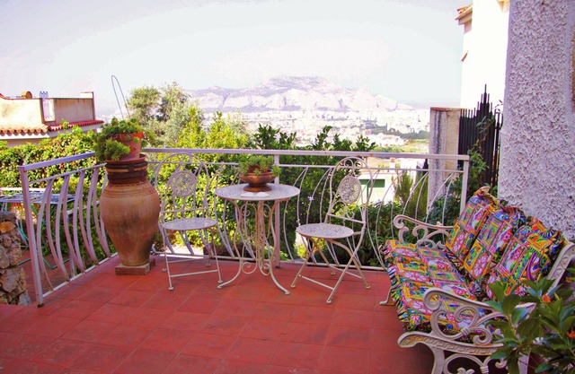 La Conca D'oro enjoy the fantastic view and explore all of Palermo easily