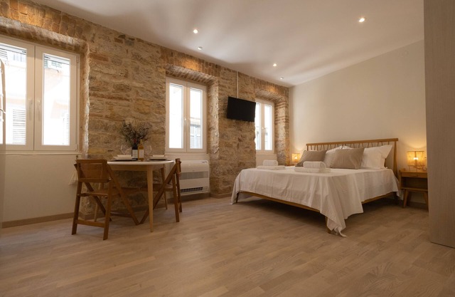 La Corda - newly renovated apartment in Corfu town