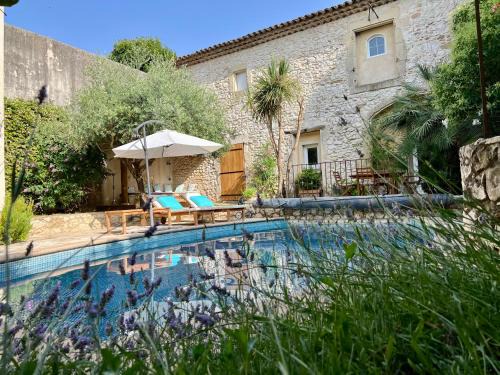 La Maison Des Autres, piscine chauffée, chambres d'hôtes proches Uzès, Nîmes, Pont du Gard