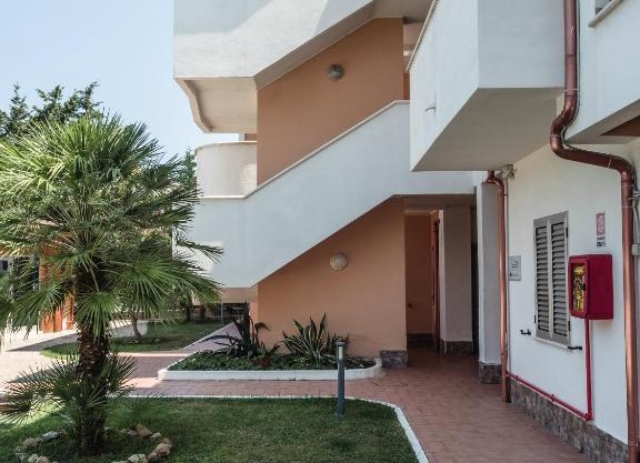 LA MARINA RESIDENCE CLUB