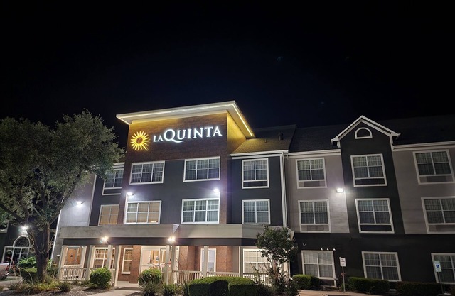 La Quinta Inn & Suites by Wyndham Rockwall