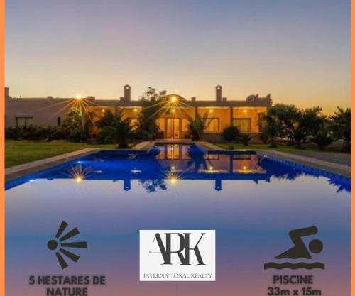 La villa Houda piscine parking privé 15 min Marrakech - ARK Realty