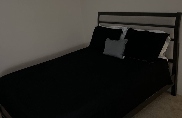 LADERA HEIGHTS APARTMENT