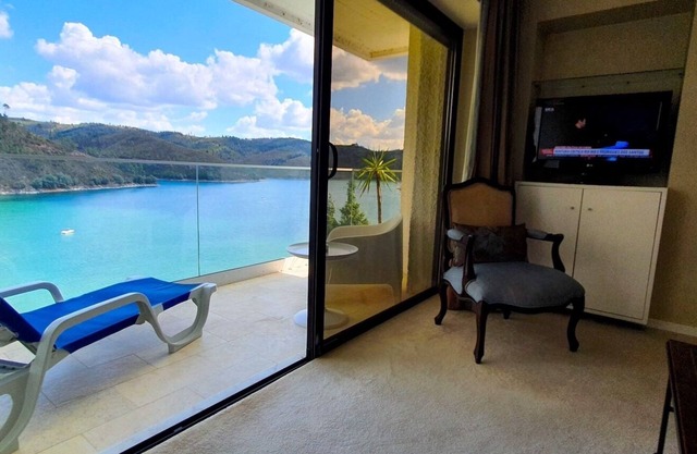 Lago Azul Eco Hotel