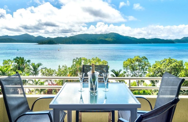Lagoon Beachfront Lodge 201 on Hamilton Island by HamoRent