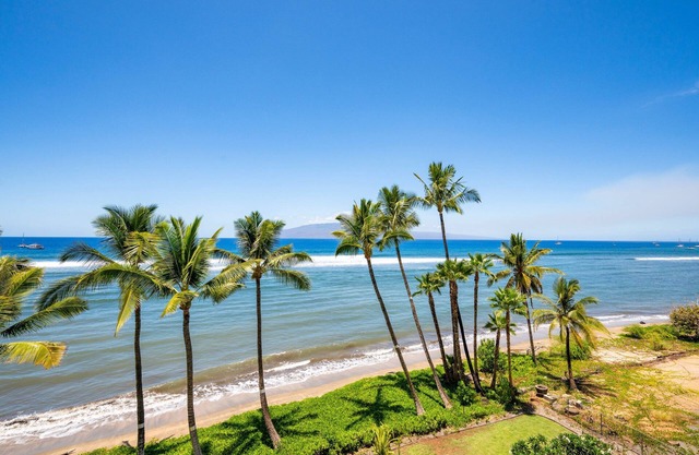 Lahaina Shores 421 - Studio Oceanfront Condo