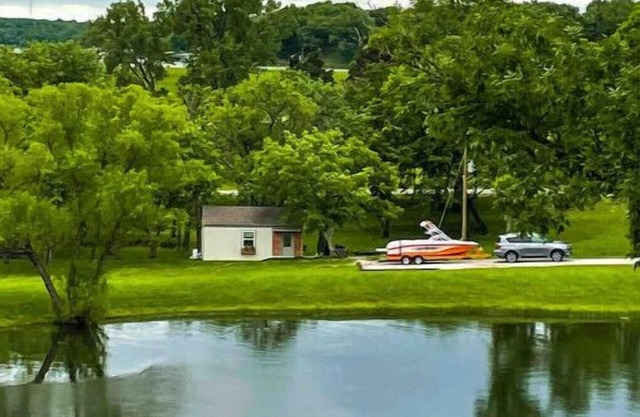 Lake Bungalo