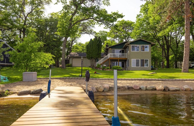 Lake House, Up North in the Pines!